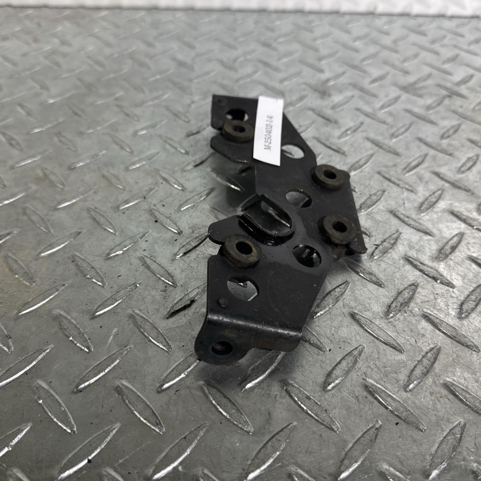 HONDA CBX400F/CBX550F メーターステー ホンダ [M-250324-18] Amazon | CBX400F/CBX550F メーターステー(M-250402-14) | メーター